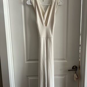 Elegant White Strapless Dress